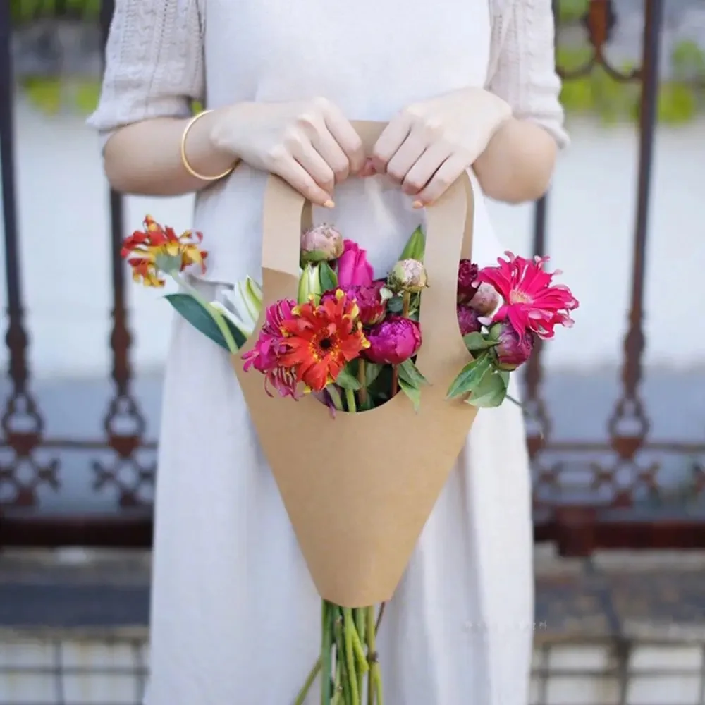 10個入りクラフト紙製フラワーギフトバッグ（ハンドル付き）ロ - Florist Supply House のレビューと価格